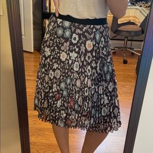 LOFT knee length chiffony floral skirt (lined)